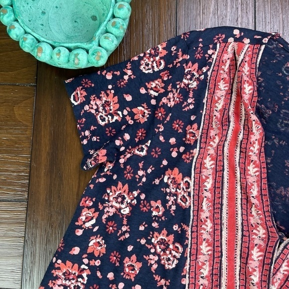 Lucky‎ Brand Pull Over Top Size Small - Picture 2 of 14